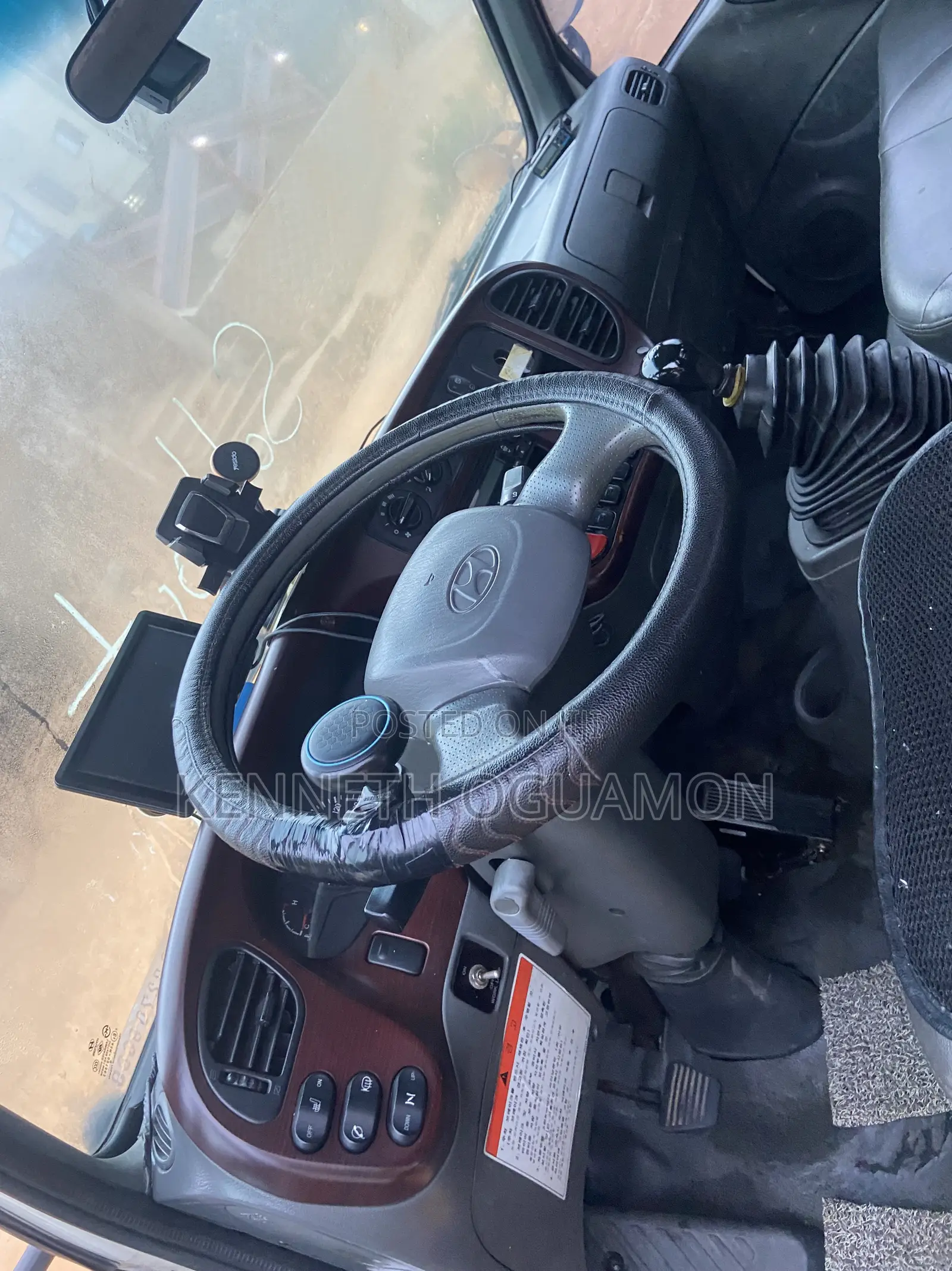 Hyundai Porter II 2011 White