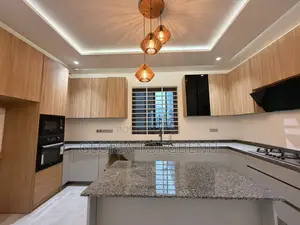 4bdrm House in Ashaley Botwe for sale