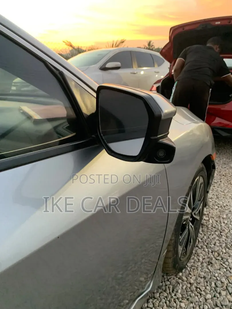 Honda Civic EX-L 4dr Sedan (1.5L 4cyl) 2016 Silver