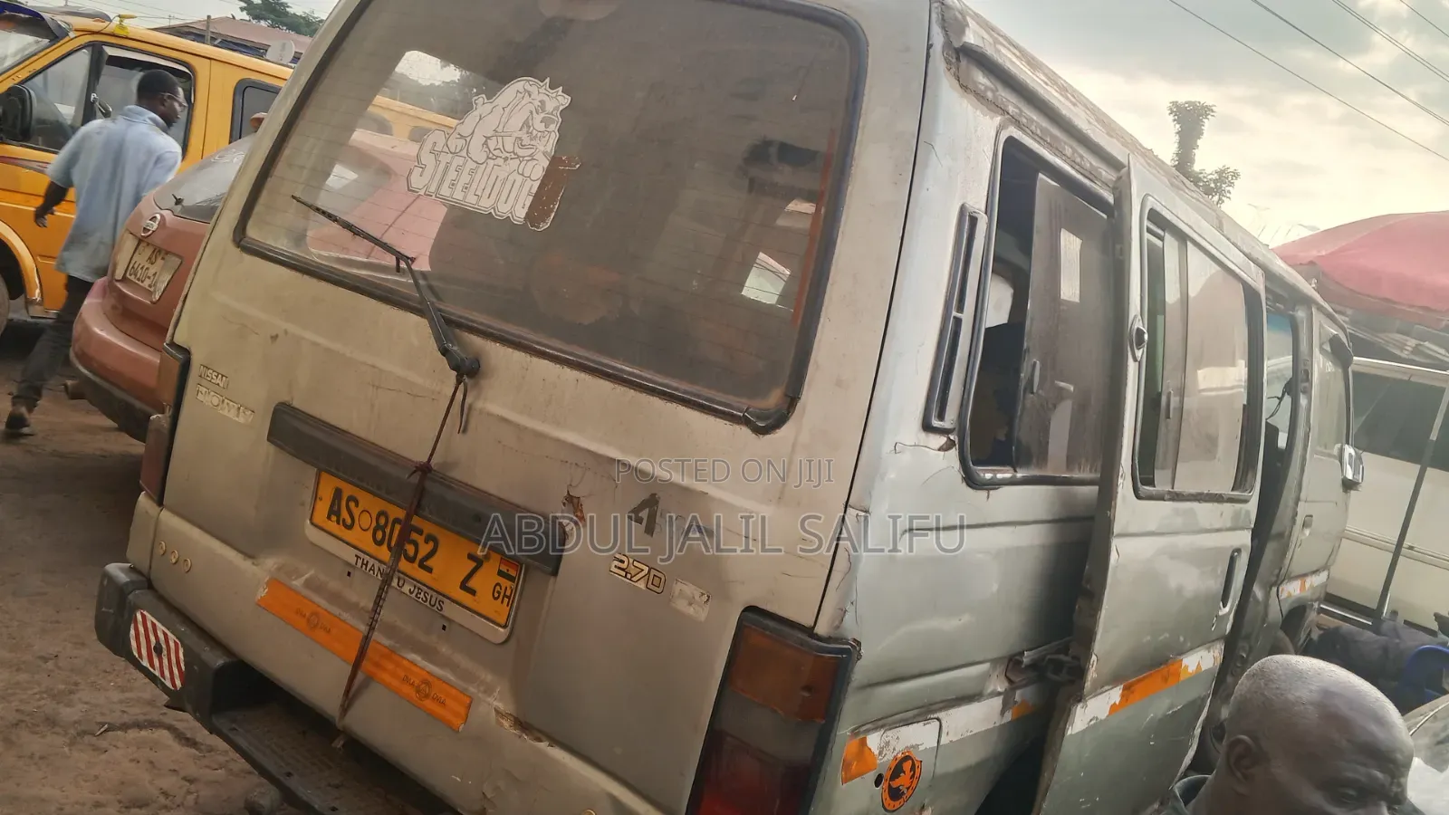 Nissan Caravan (Urvan) 2009