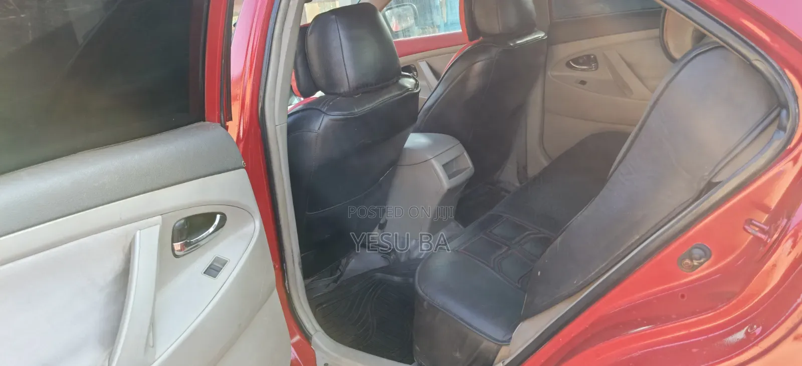 Toyota Camry LE 4dr Sedan (2.5L 4cyl 6AM) 2010