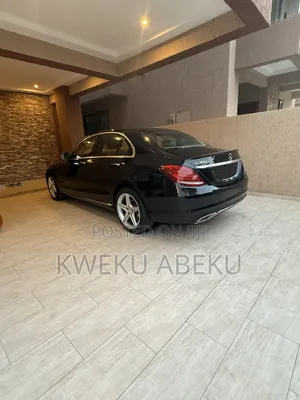 Mercedes-Benz C300 Luxury 4dr AWD 4Matic Sedan (2.0L 4cyl 7A) 2015