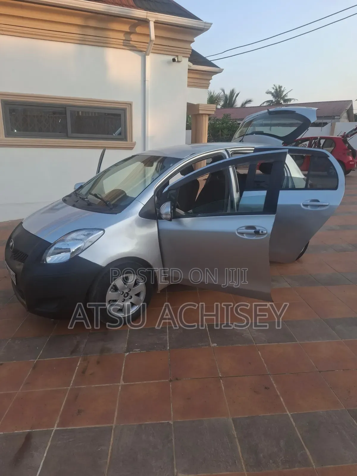 Toyota Vitz 1.0 FWD 3dr 2010 Silver