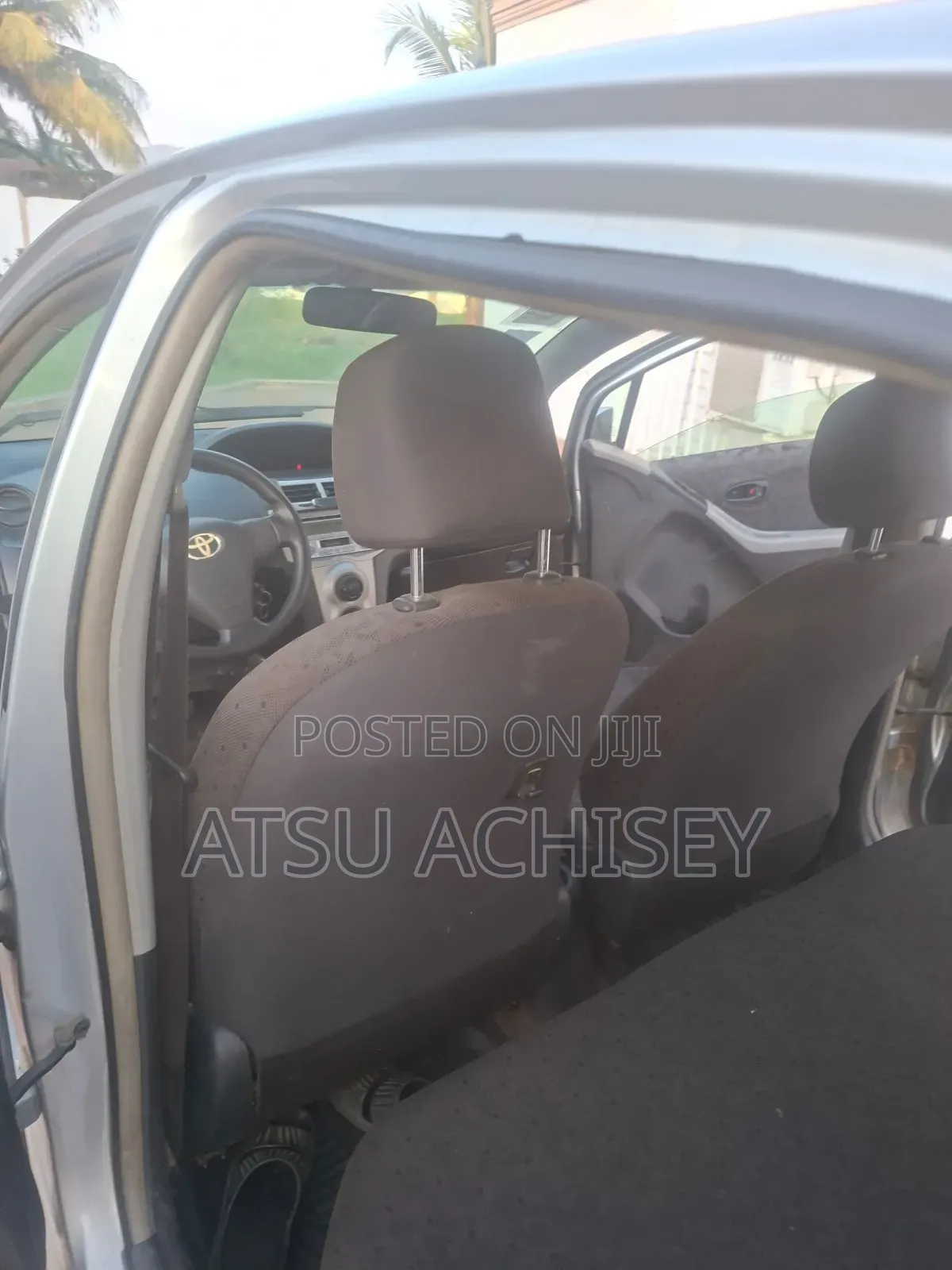 Toyota Vitz 1.0 FWD 3dr 2010 Silver