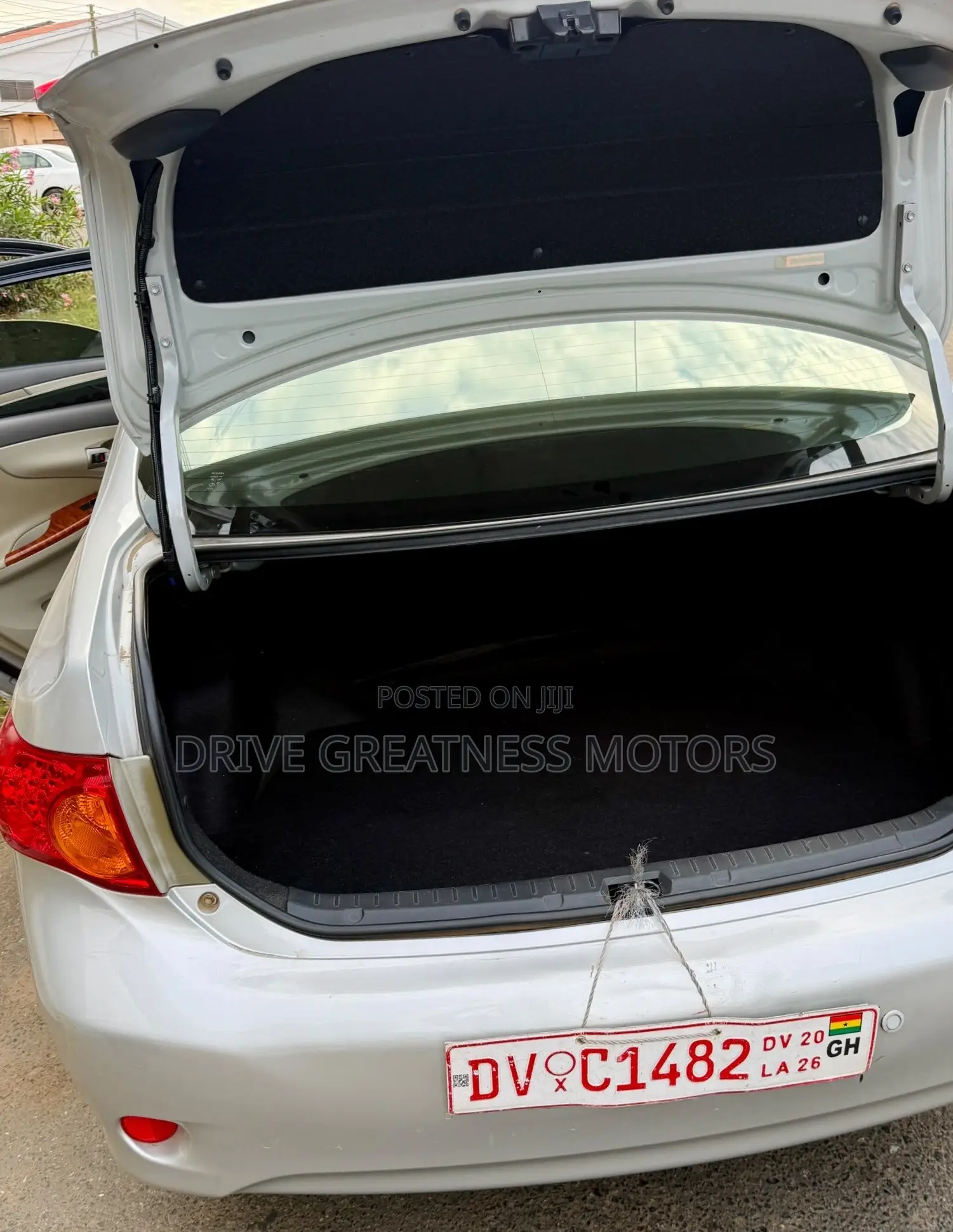 Toyota Corolla 2010 Silver