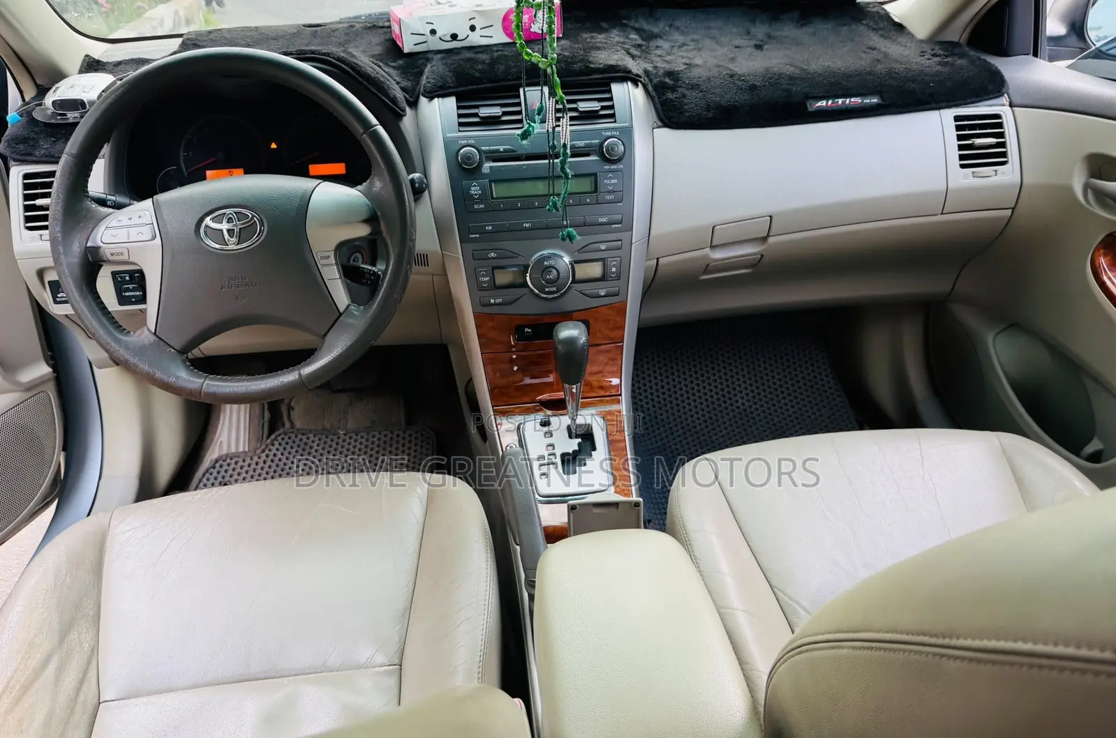 Toyota Corolla 2010 Silver