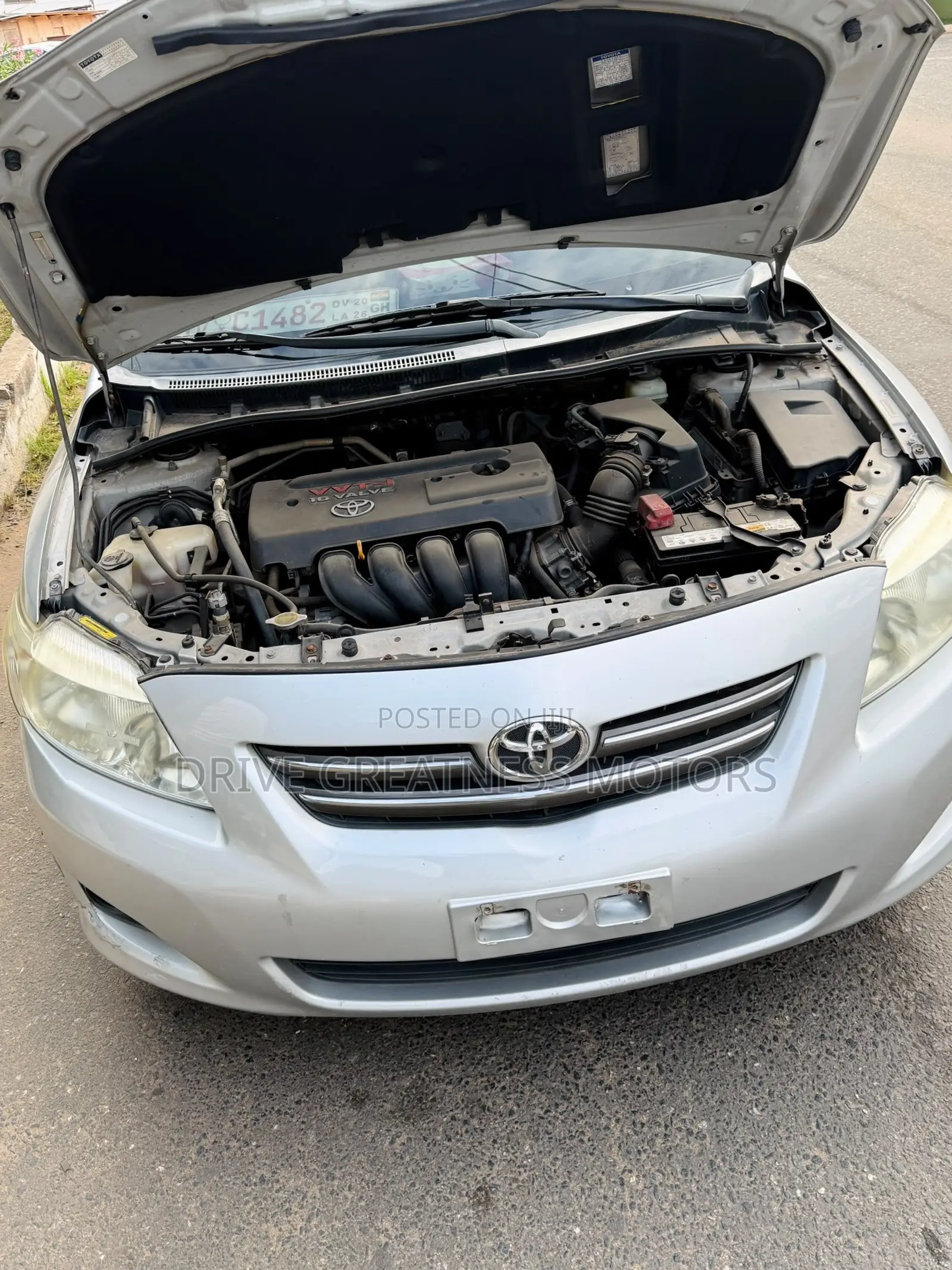Toyota Corolla 2010 Silver