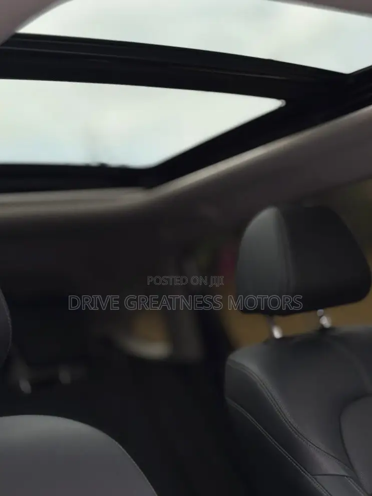 Honda HR-V 2023 White