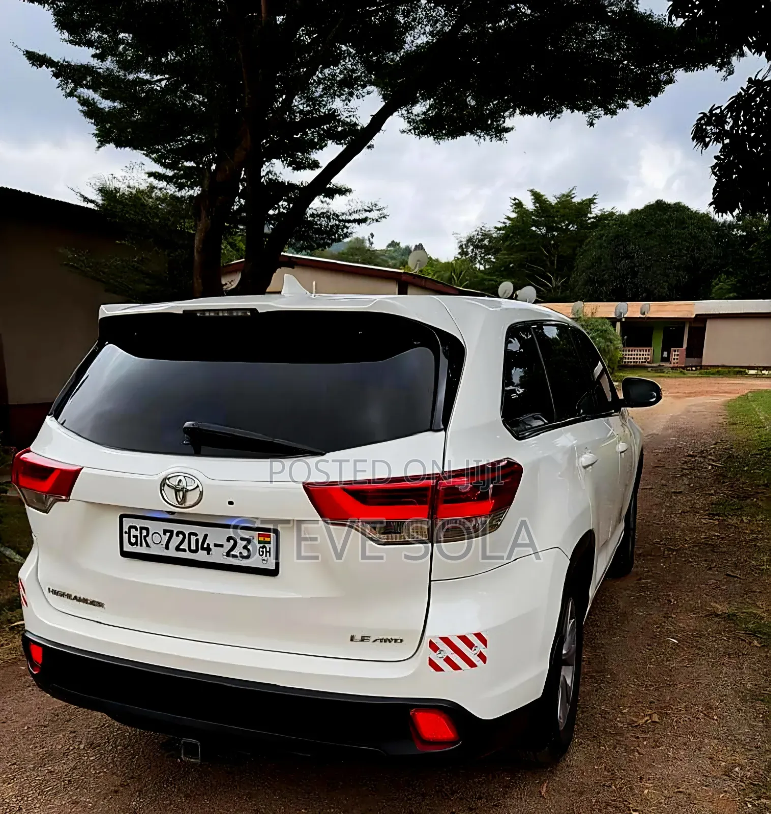 Toyota Highlander LE Plus V6 4x4 (3.5L 6cyl 6A) 2016 White