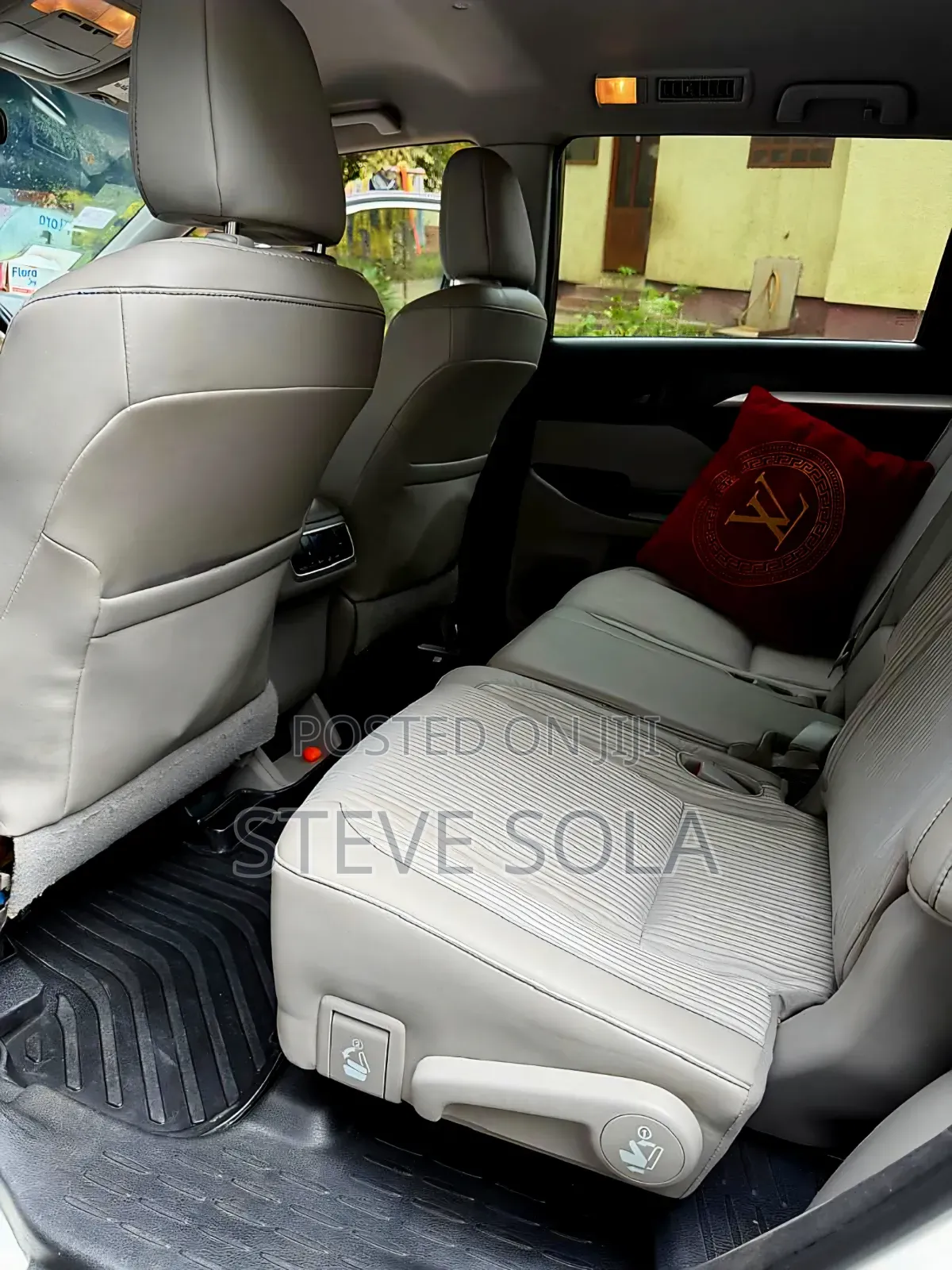 Toyota Highlander LE Plus V6 4x4 (3.5L 6cyl 6A) 2016 White