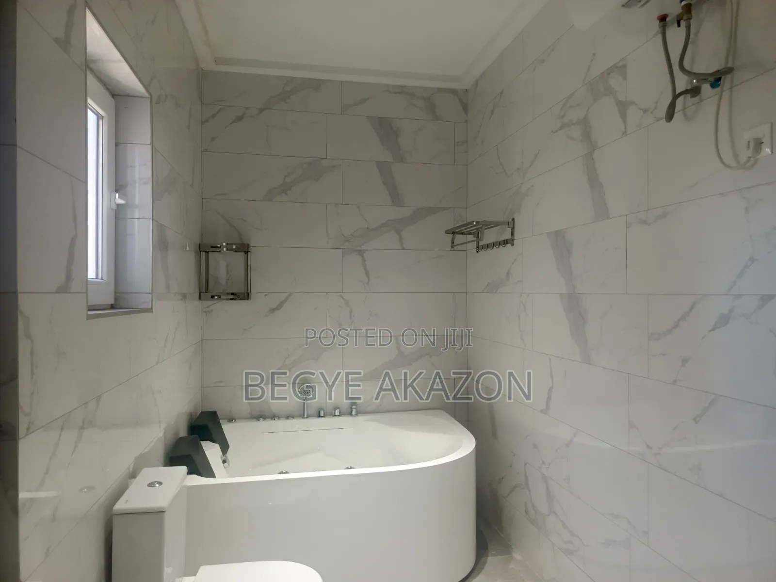 4bdrm Townhouse/Terrace in Tseaddo Trade Fair for sale
