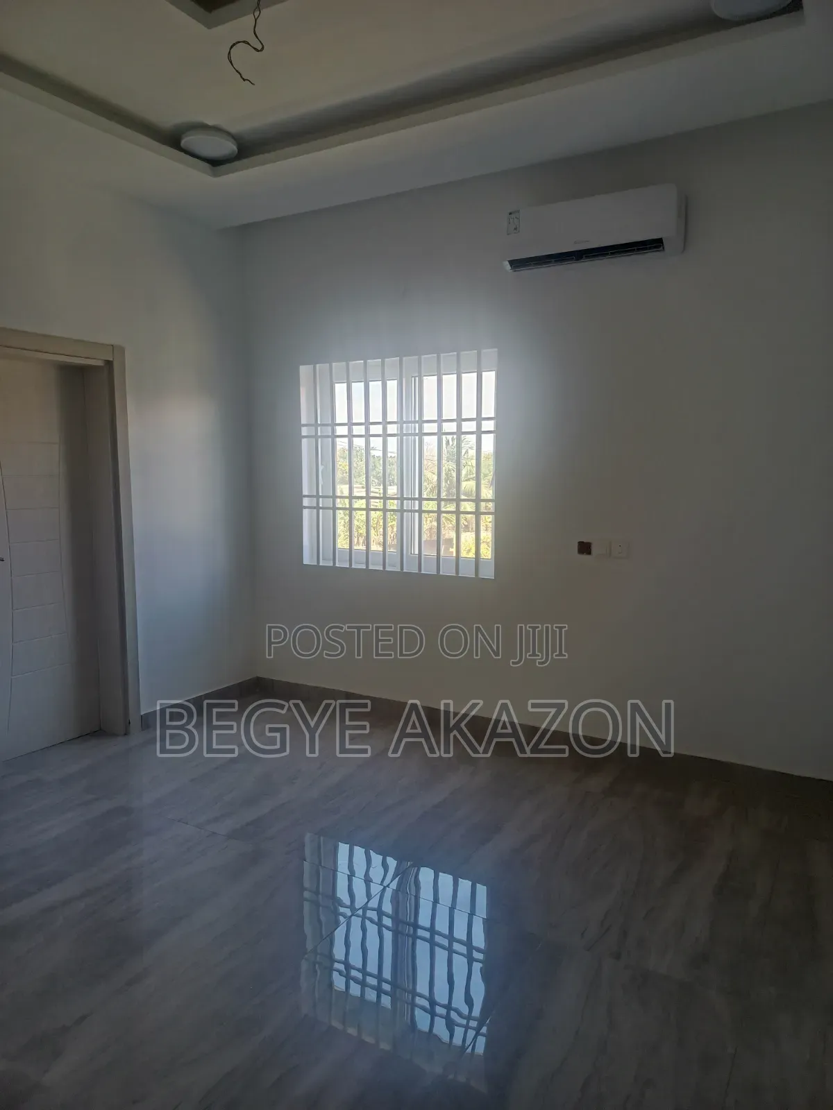 4bdrm Townhouse/Terrace in Tseaddo Trade Fair for sale