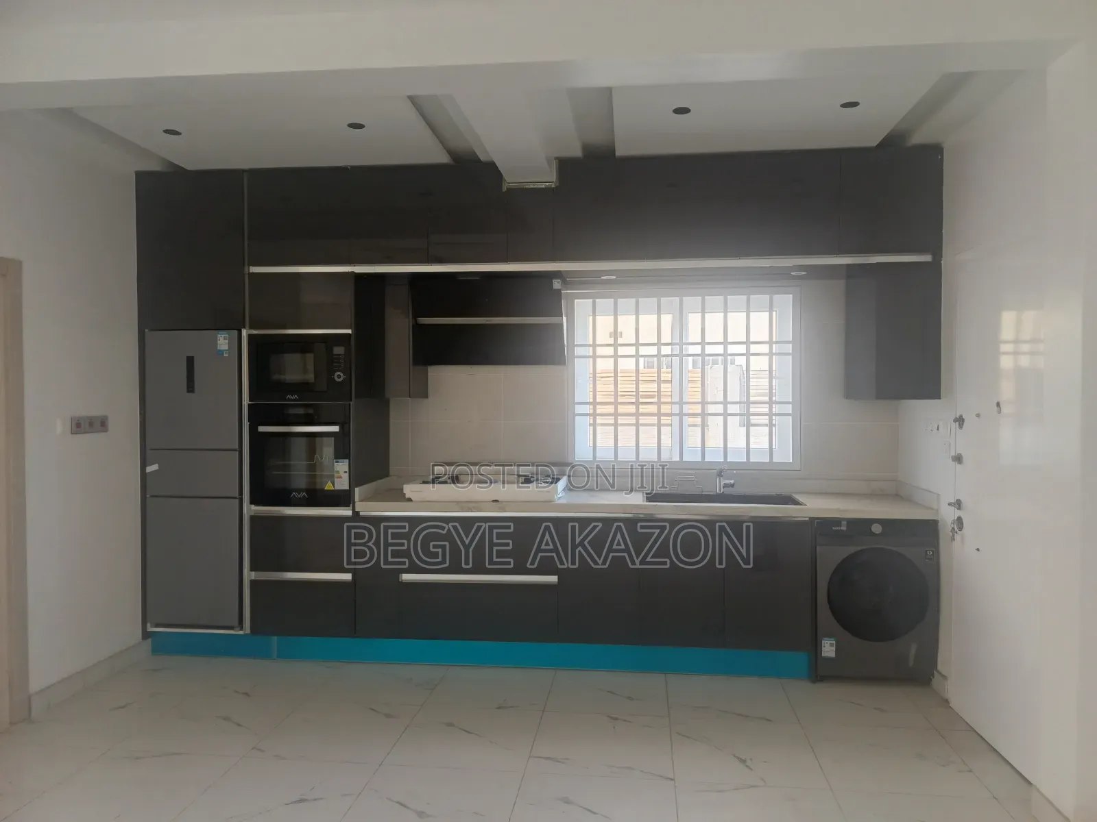 4bdrm Townhouse/Terrace in Tseaddo Trade Fair for sale
