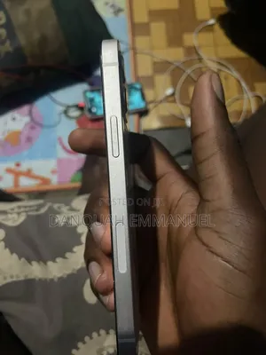 Apple iPhone 12 64 GB White