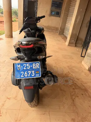 Yamaha Aerox 2024 Black