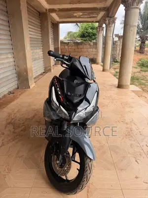 Yamaha Aerox 2024 Black