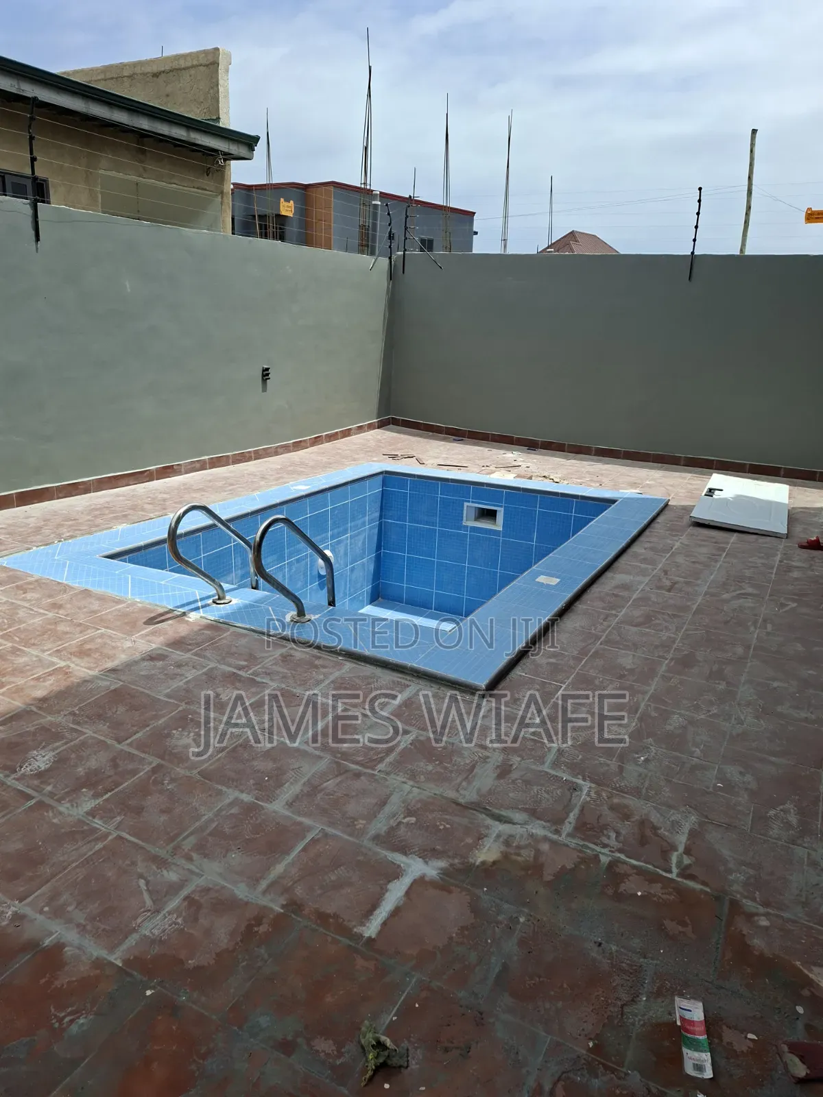 4bdrm Duplex in Kent Homes, Accra Metropolitan for sale