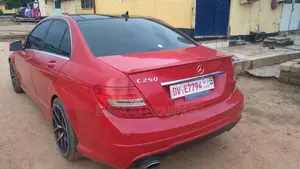 Mercedes-Benz C250 2013 Red