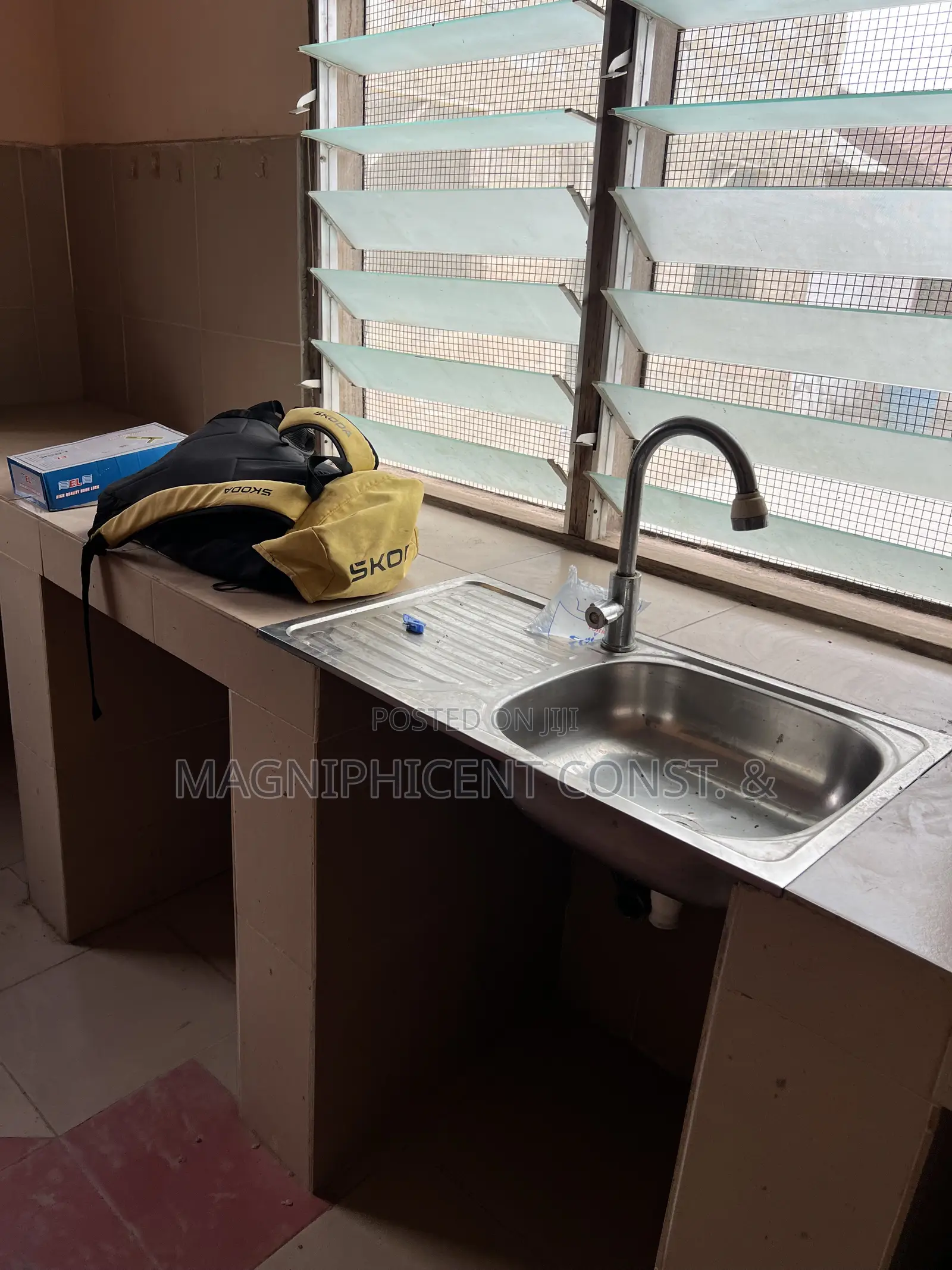 1bdrm Apartment in Lakeside, Ashaley Botwe for rent
