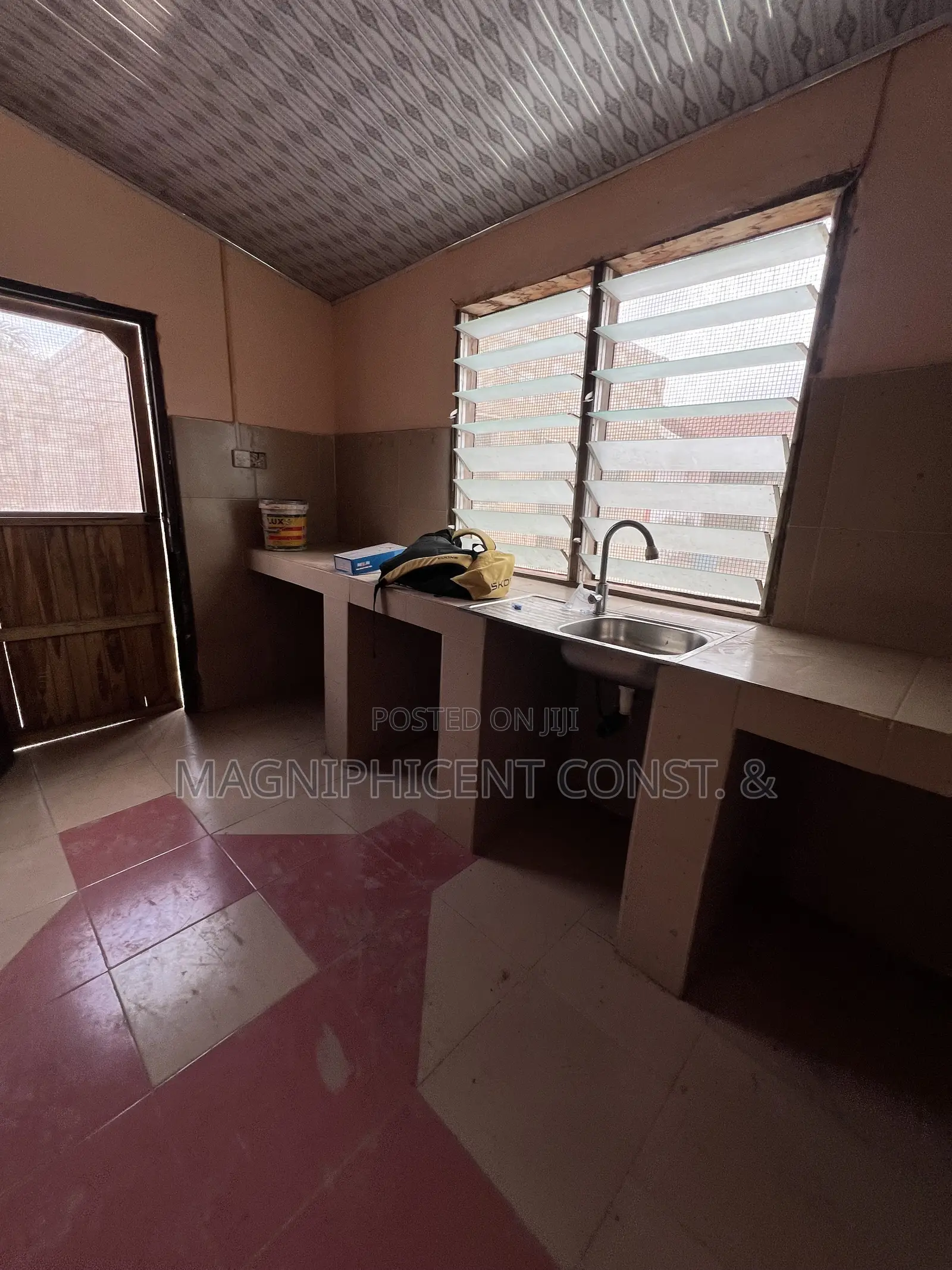 1bdrm Apartment in Lakeside, Ashaley Botwe for rent