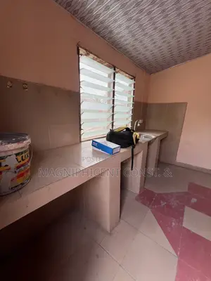 1bdrm Apartment in Lakeside, Ashaley Botwe for rent