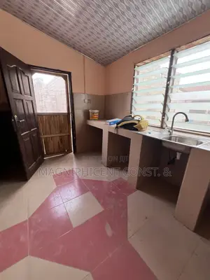 1bdrm Apartment in Lakeside, Ashaley Botwe for rent
