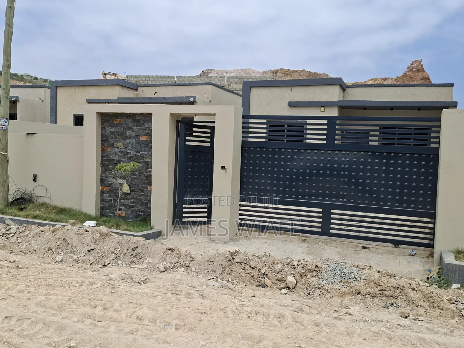 2bdrm House in Kent Homes, Accra Metropolitan for sale