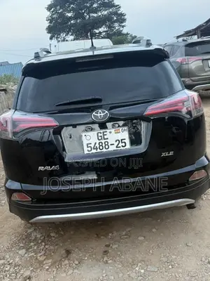 Toyota RAV4 XLE AWD (2.5L 4cyl 6A) 2017 Black