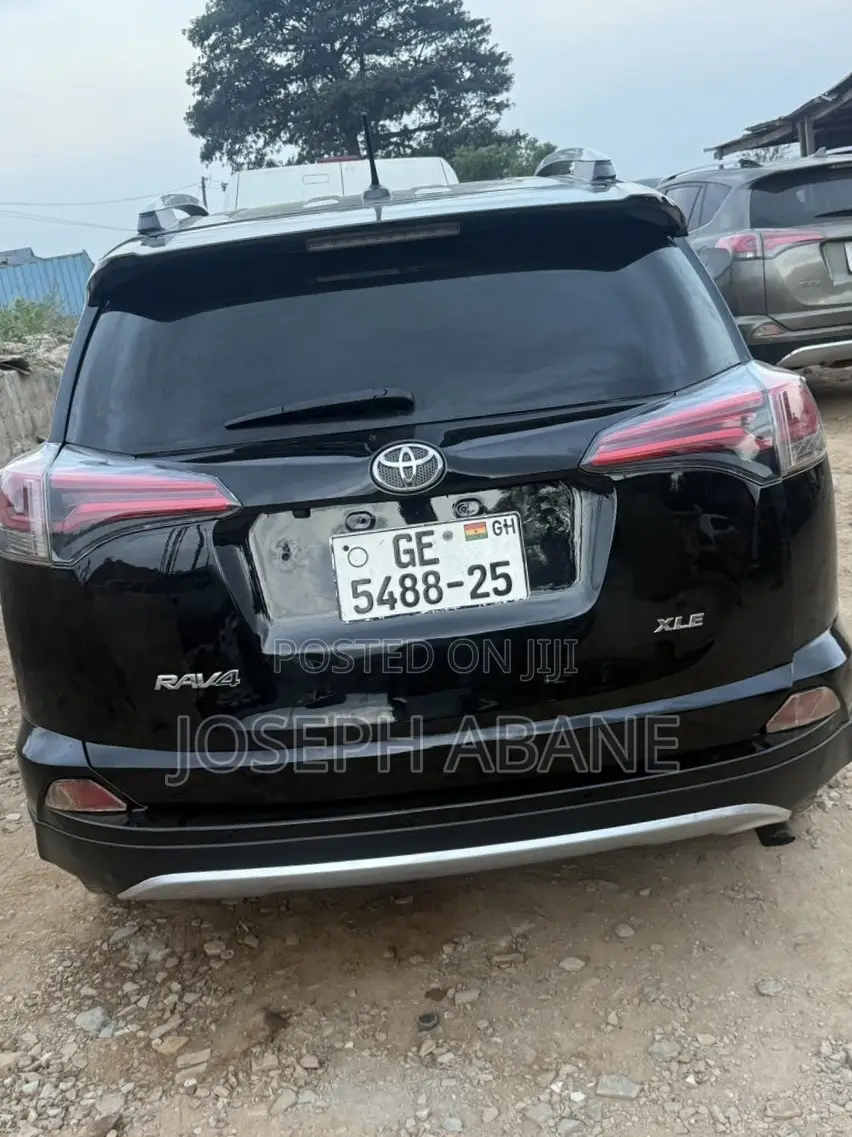 Toyota RAV4 XLE AWD (2.5L 4cyl 6A) 2017 Black