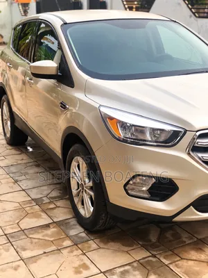 Ford Escape S FWD 2017 Gold