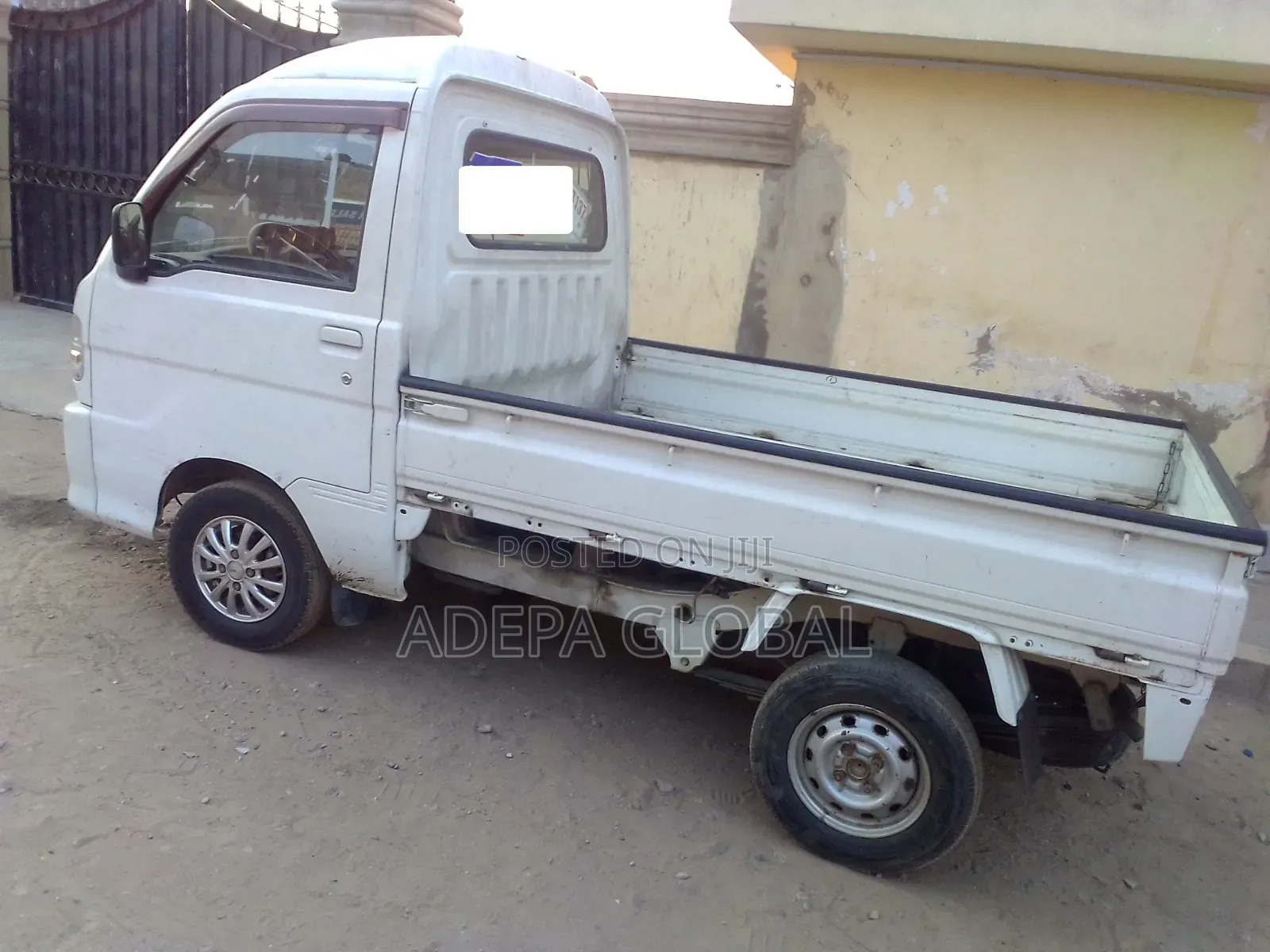 Daihatsu Hijet 2026 White