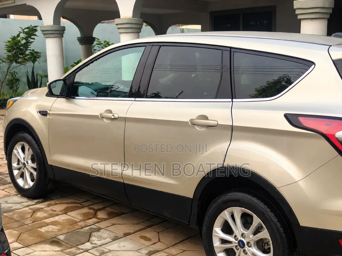 Ford Escape S FWD 2017 Gold