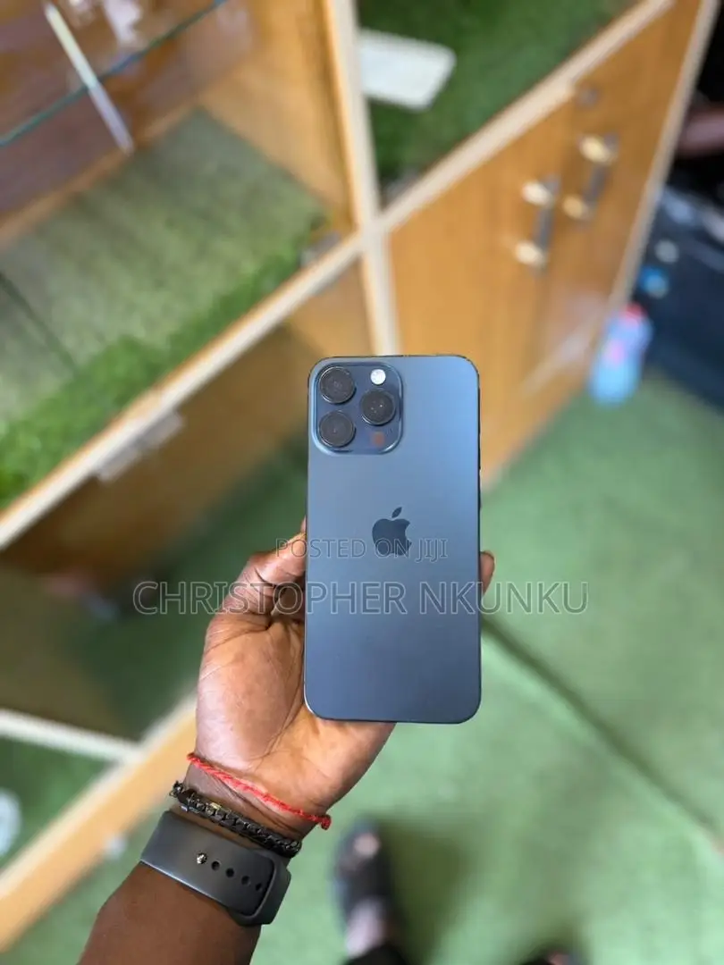 Apple iPhone 15 Pro Max 256 GB Graphite
