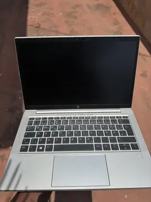 Laptop HP EliteBook 835 G7 8GB AMD Ryzen 5 SSD 256GB