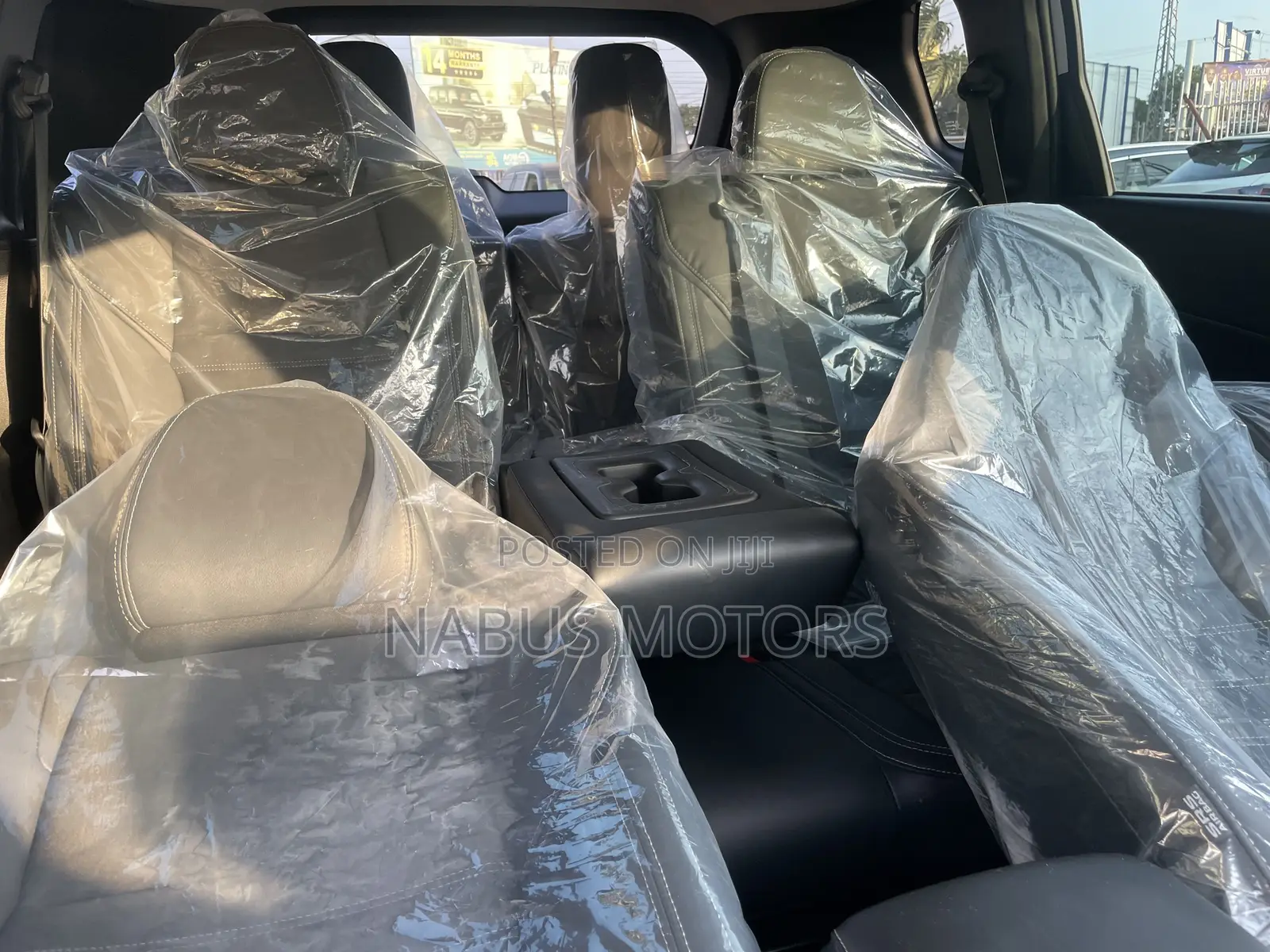 Mitsubishi Outlander SE 2023 White