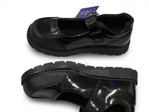 Chic Durable Black Back to School Shoe for Girls