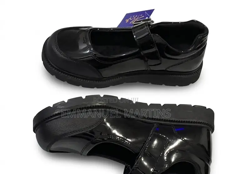Chic Durable Black Back to School Shoe for Girls