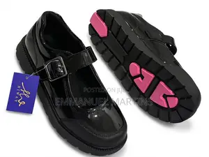Chic Durable Black Back to School Shoe for Girls