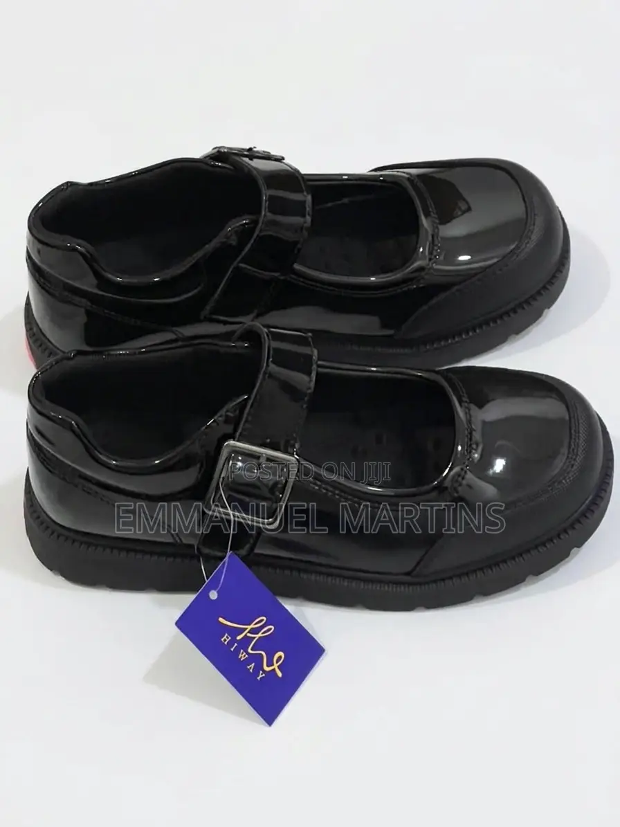 Chic Durable Black Back to School Shoe for Girls
