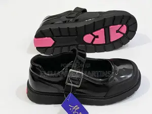 Chic Durable Black Back to School Shoe for Girls
