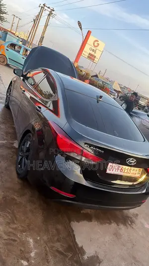 Hyundai Elantra 2016 Black