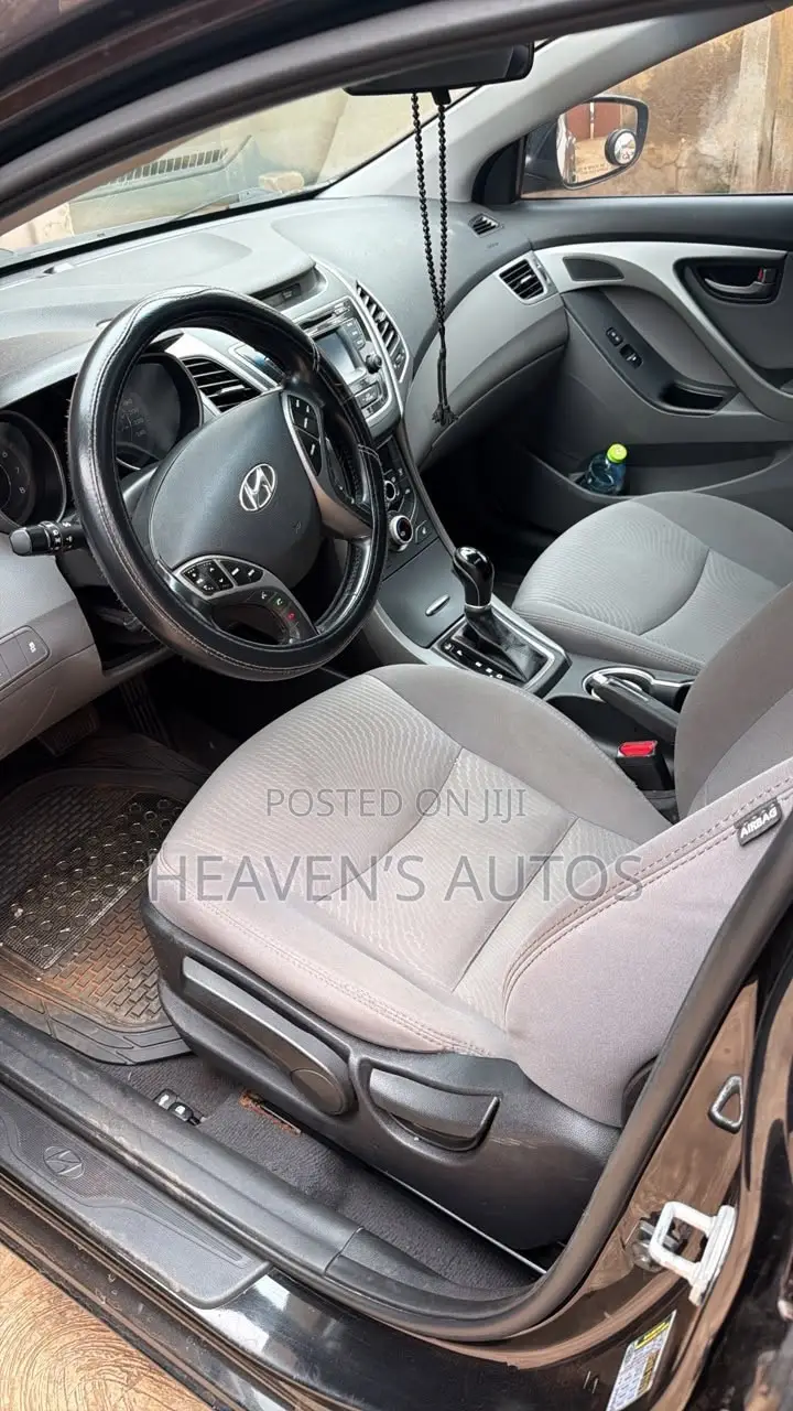 Hyundai Elantra 2016 Black