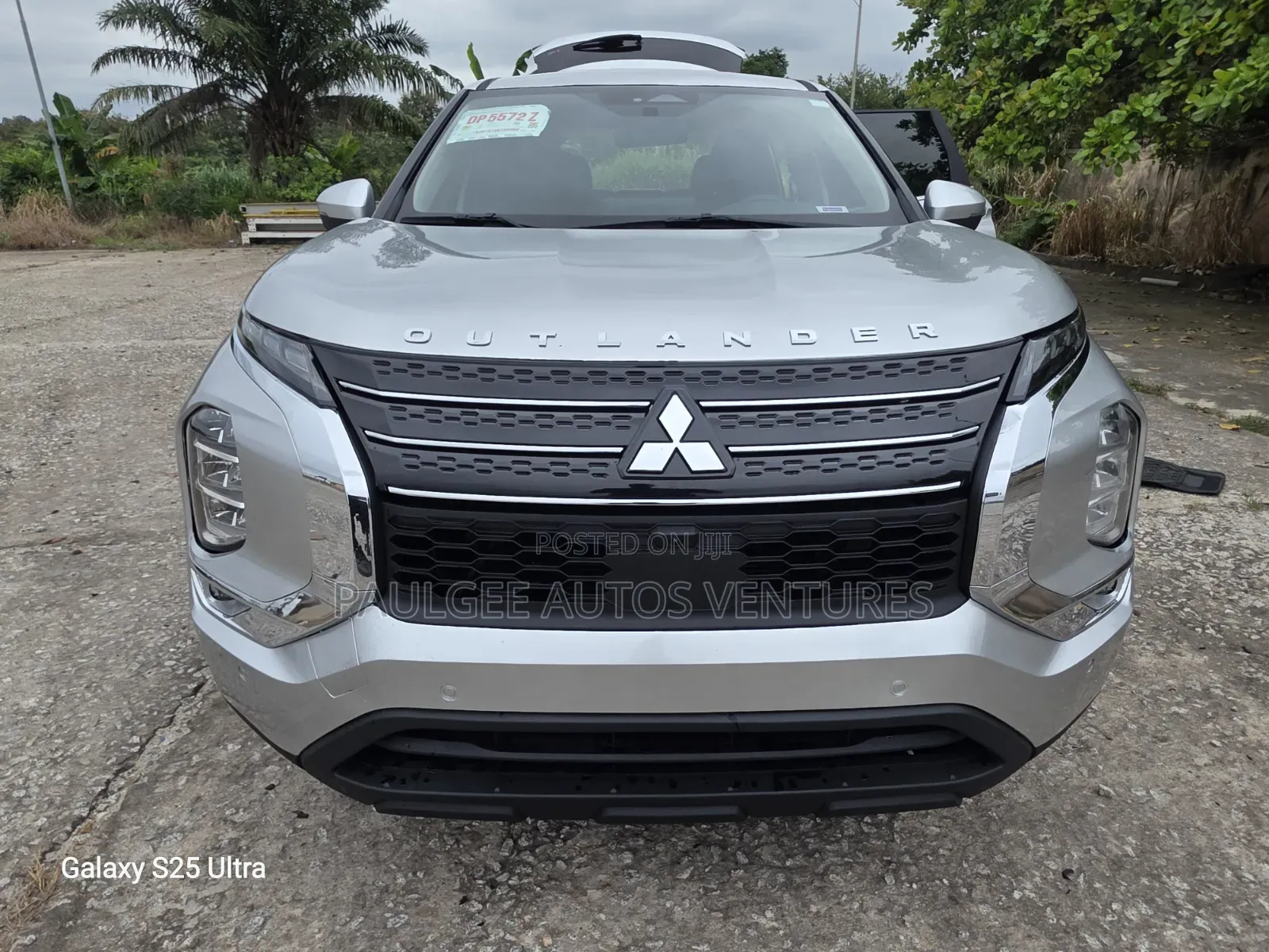 Mitsubishi Outlander SE 2022 Silver