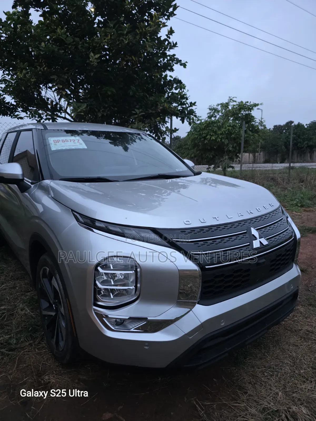 Mitsubishi Outlander SE 2022 Silver