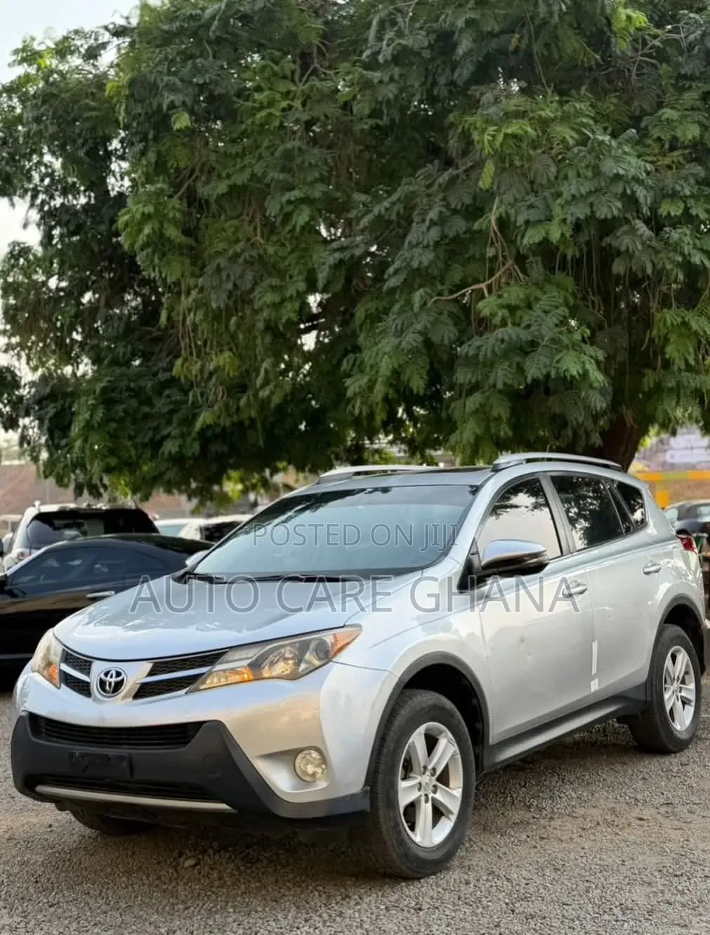 Toyota RAV4 XLE 4dr SUV (2.5L 4cyl 6A) 2015 Silver