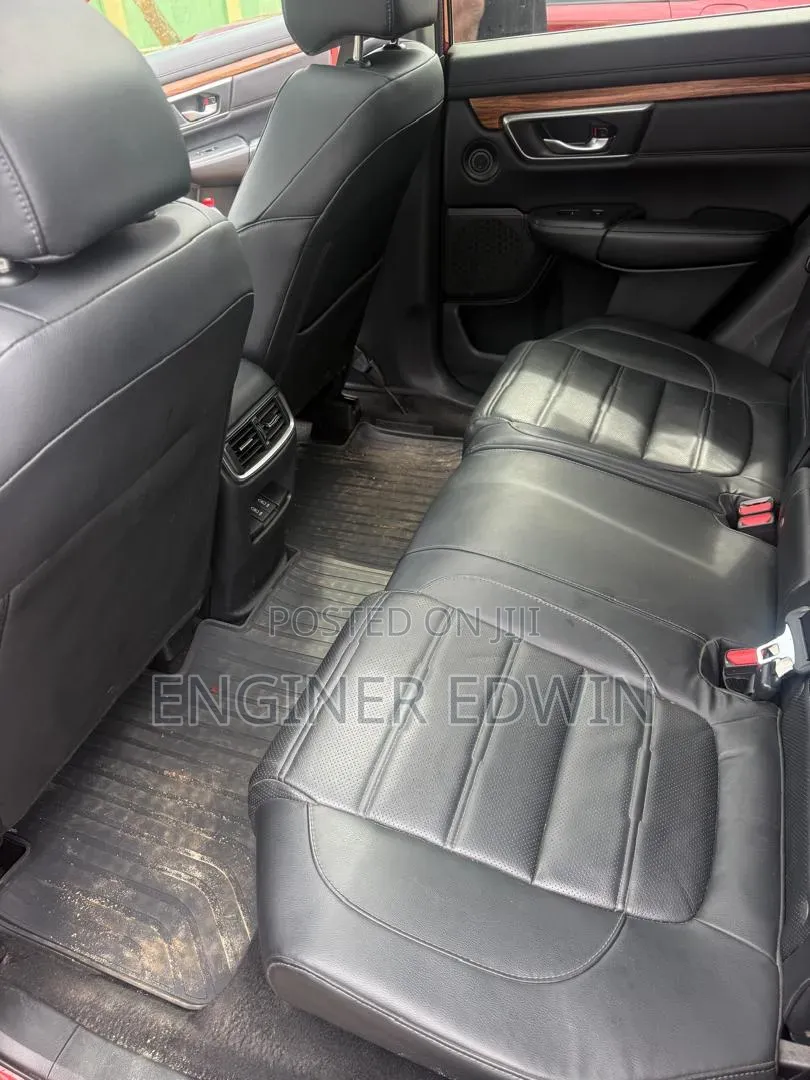 Honda CR-V Touring AWD 2018 Orange