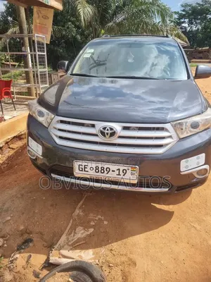 Toyota Highlander 2.7L 2WD 2013 Gray