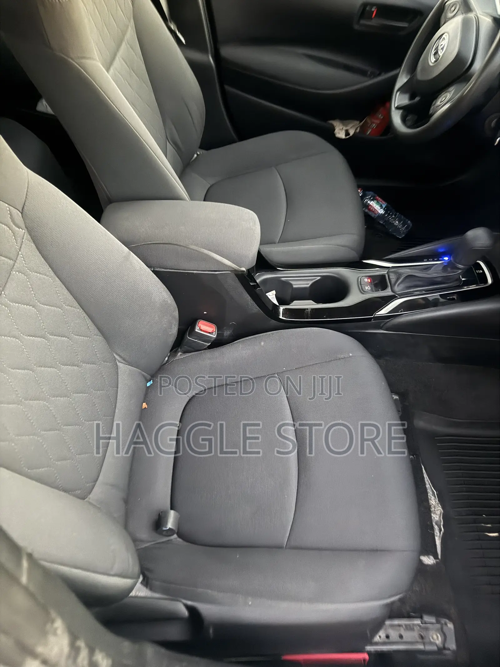 Toyota Corolla LE 2022 Silver