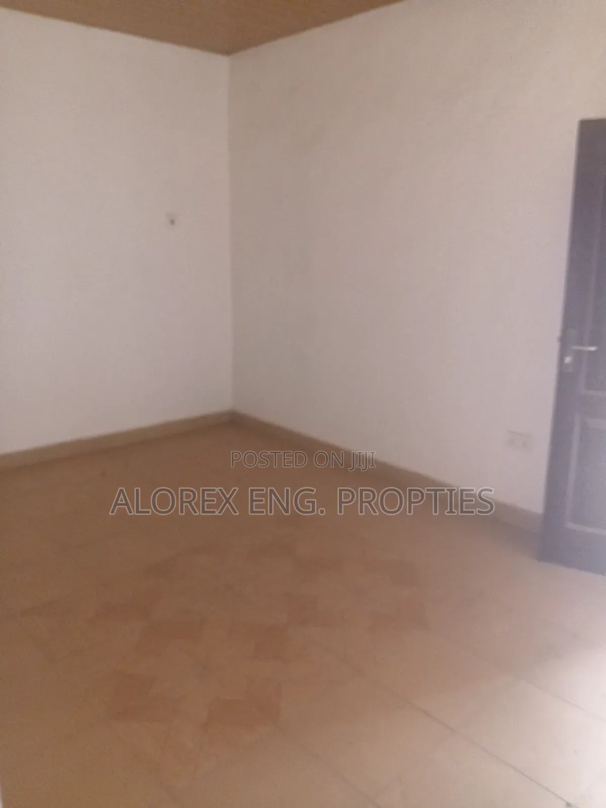 1bdrm Apartment in Chamber Self, Frafraha for rent