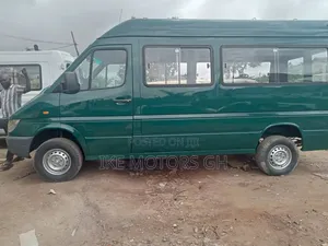 Mercedes-Benz Sprinter 2016 Green